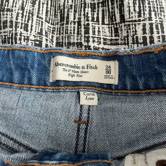 A&F Jean Shorts - Picture 3 of 3